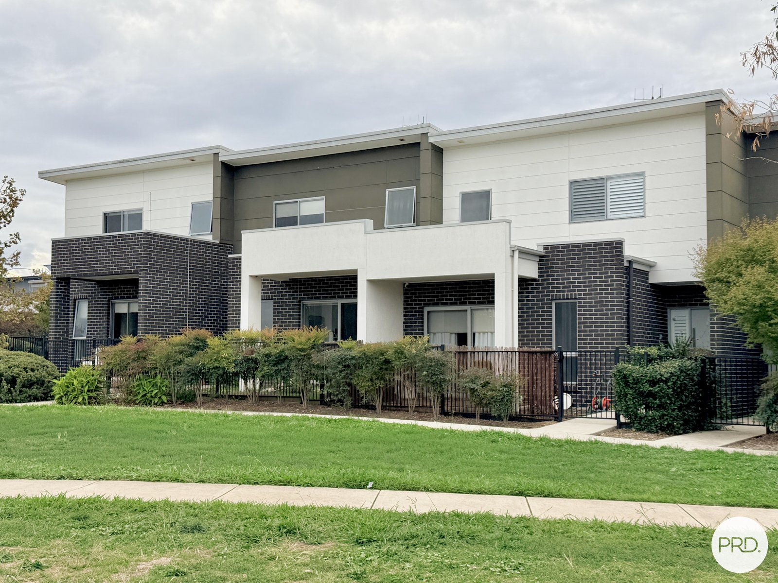 12/17 Billabong Street LAWSON 2