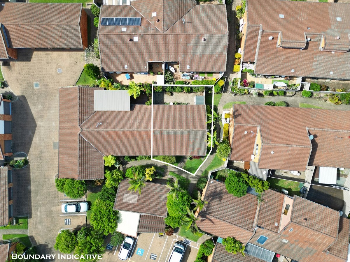 12/172 Barrier Reef Drive Mermaid Waters 11