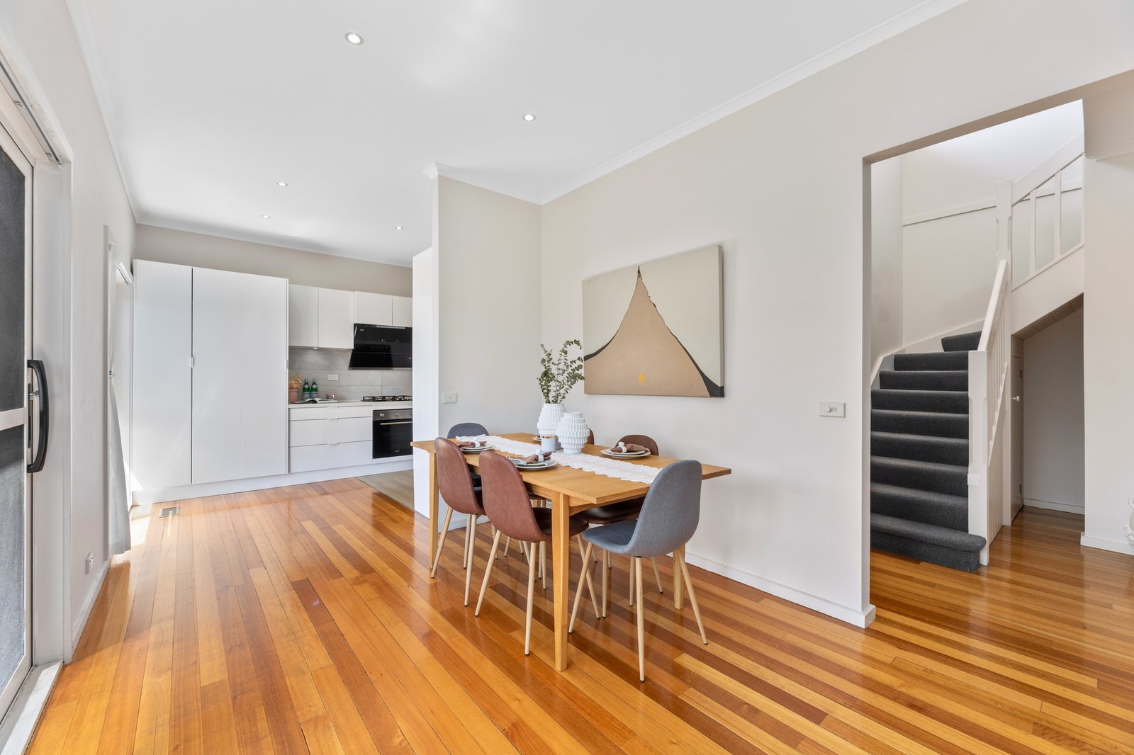 Gallery: 1/218 Warrigal Road