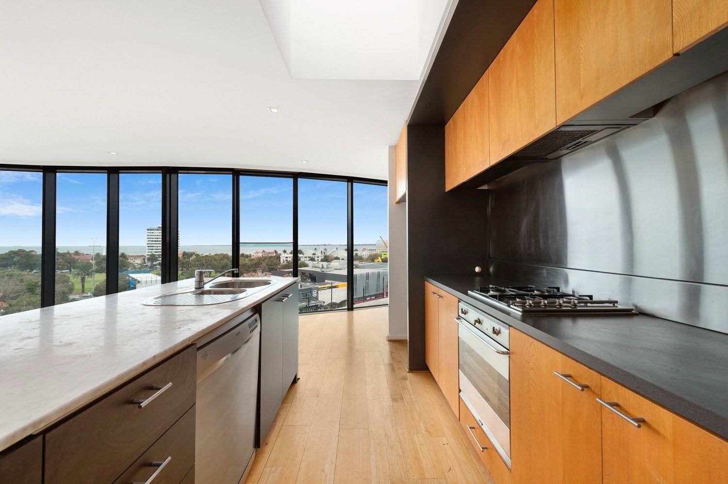 Gallery: 12/185 Barkly Street