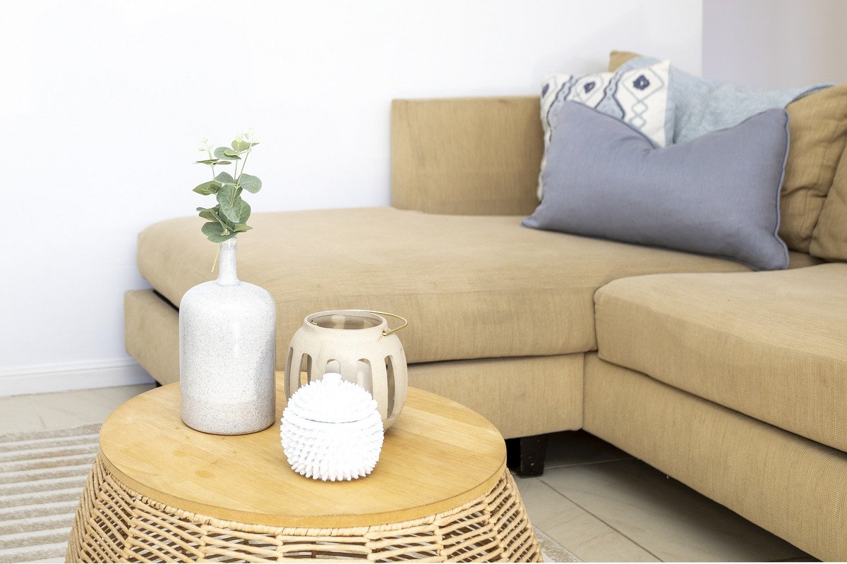 12/1927 Gold Coast Highway Burleigh Heads 13