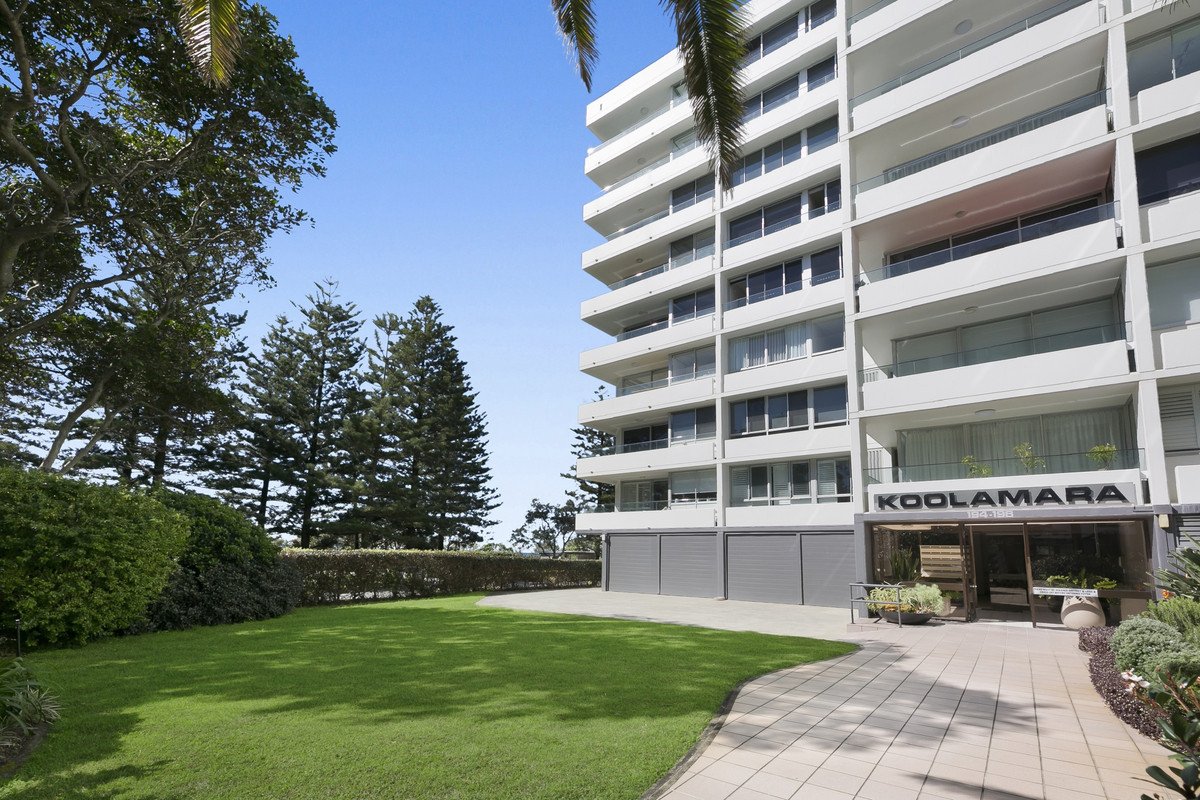 12/194-198 The Esplanade Burleigh Heads 1
