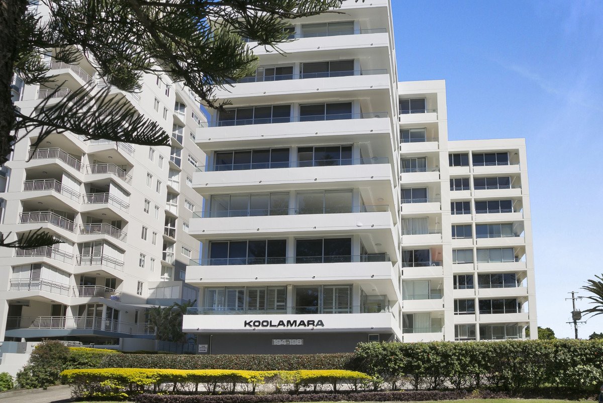 12/194-198 The Esplanade Burleigh Heads 3