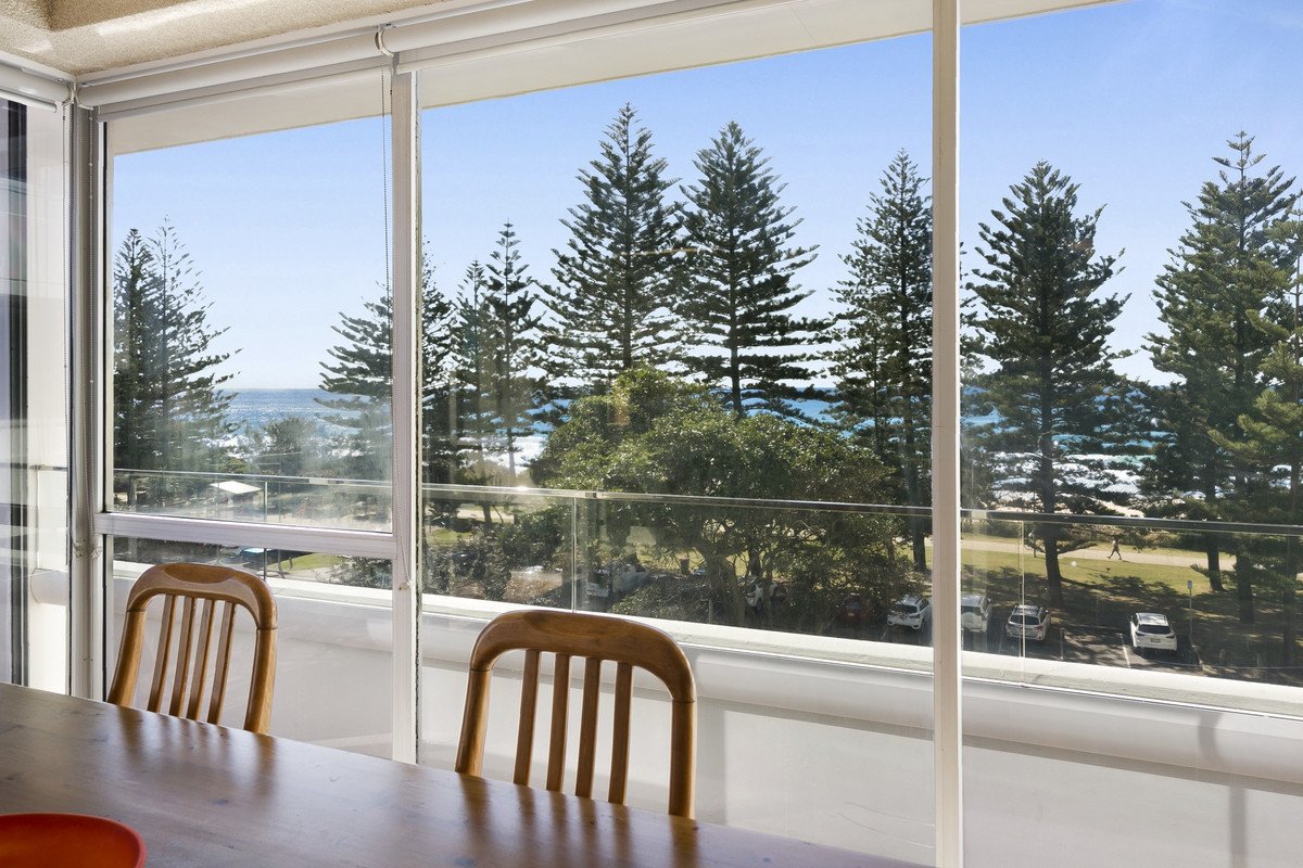 12/194-198 The Esplanade Burleigh Heads 8