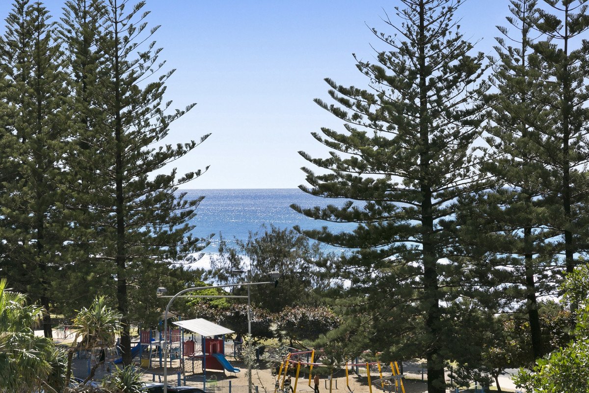 12/194-198 The Esplanade Burleigh Heads 10