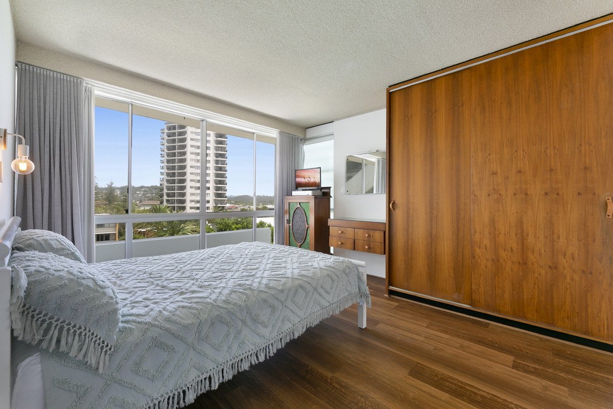 12/194-198 The Esplanade Burleigh Heads 15