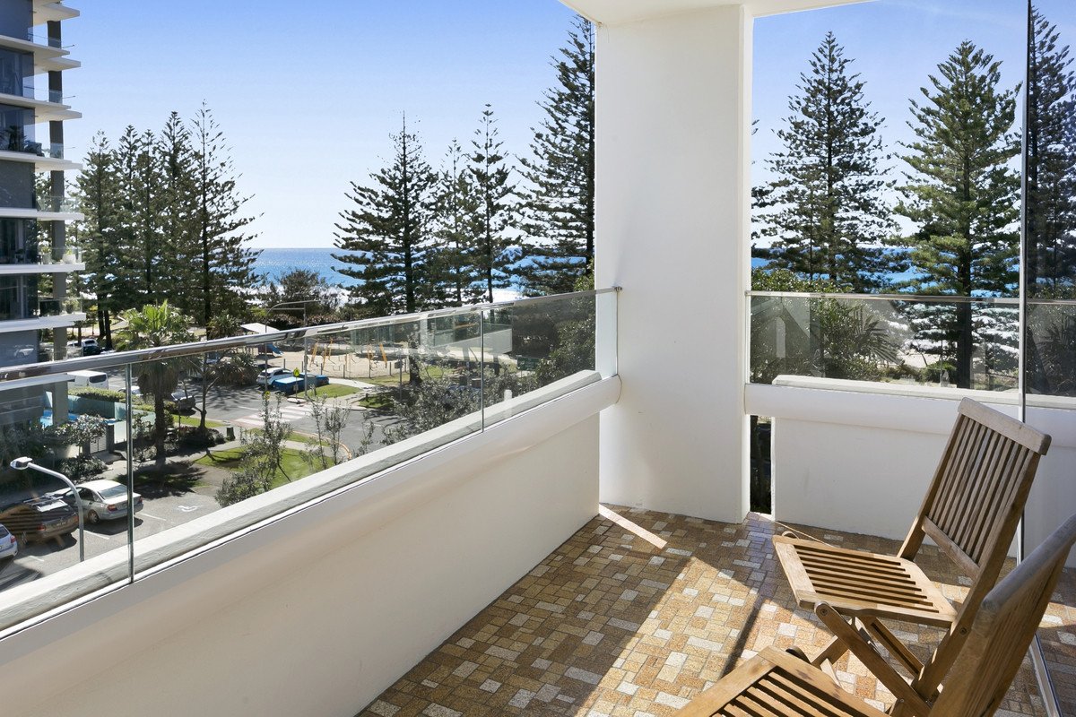 12/194-198 The Esplanade Burleigh Heads 9