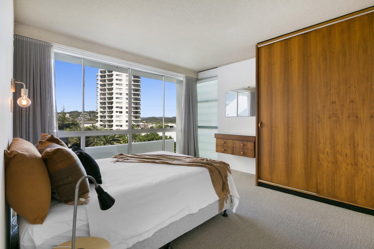 12/194-198 The Esplanade Burleigh Heads 15