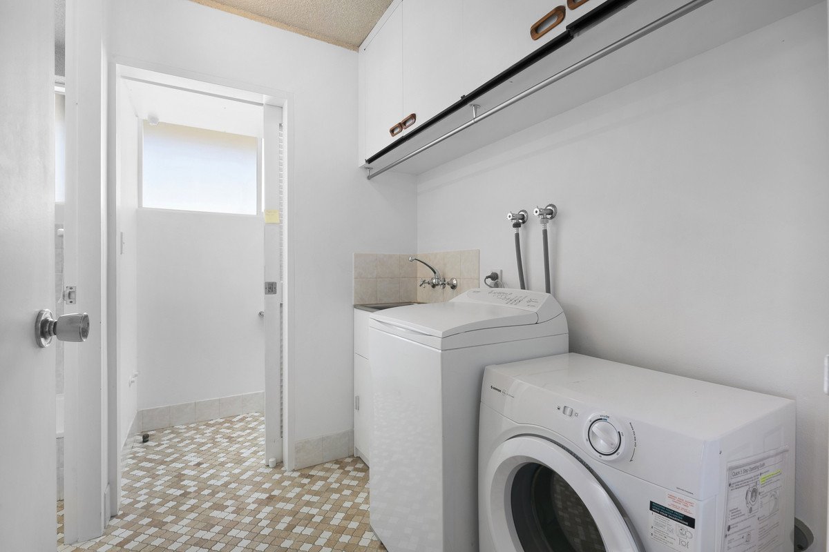 12/194-198 The Esplanade Burleigh Heads 20