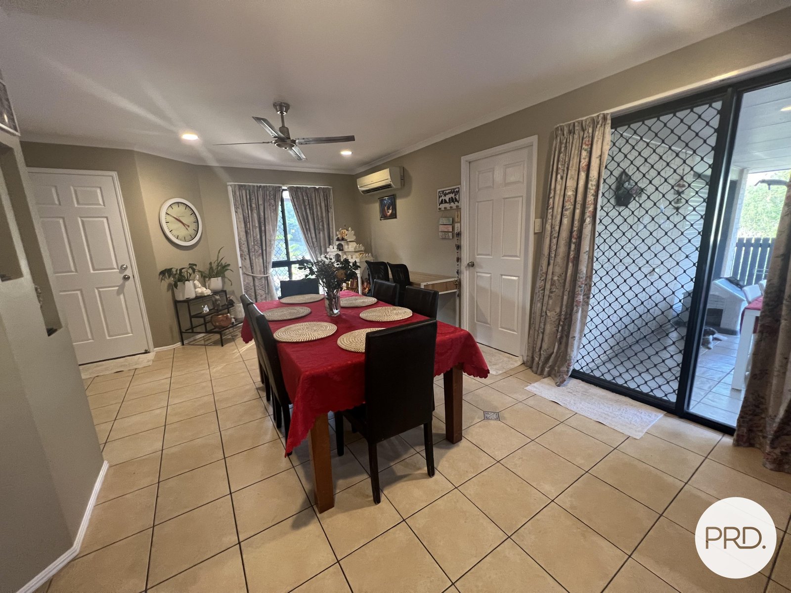 121A Col Brown Avenue CLINTON 4