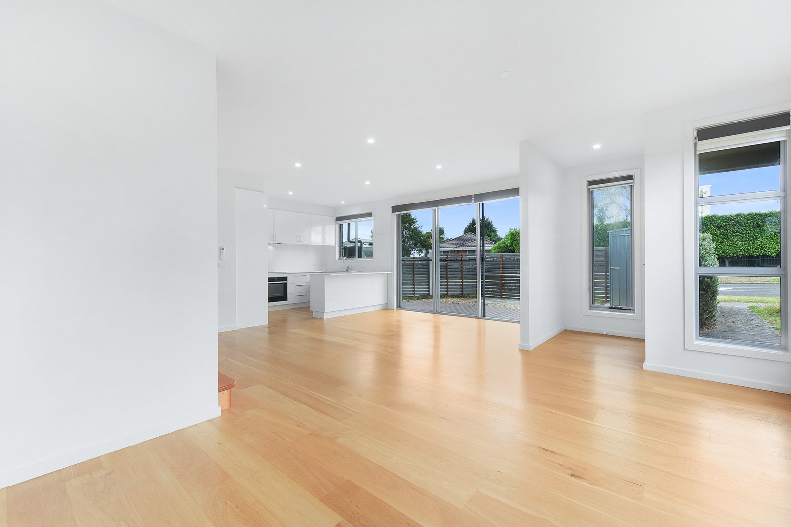 Gallery: 121A Huntingdale Road
