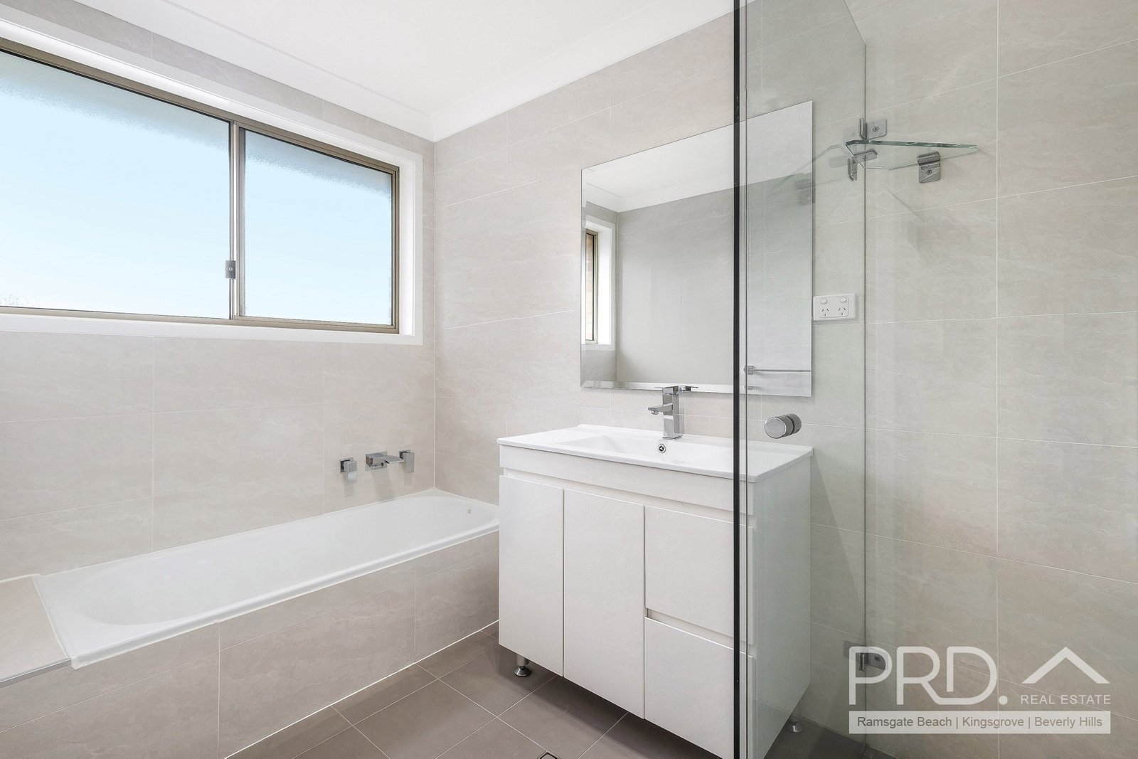 121A Napoleon Street SANS SOUCI 4