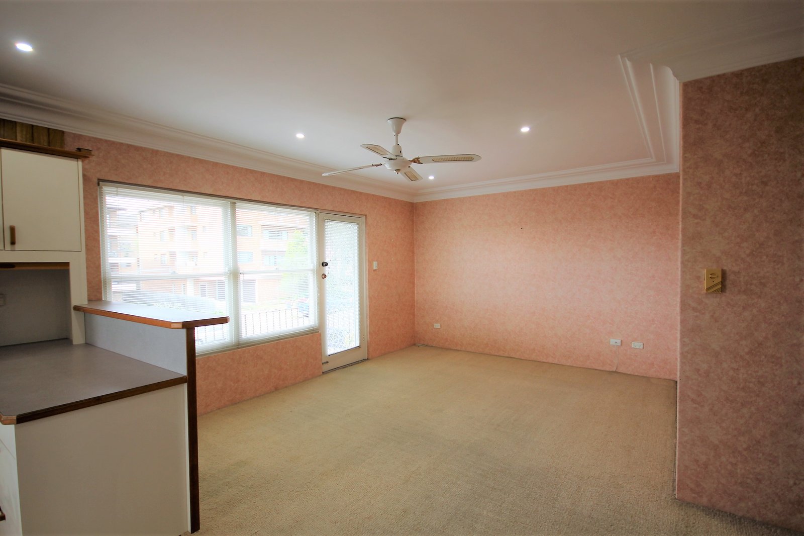 12/1A Ocean Street KOGARAH 4