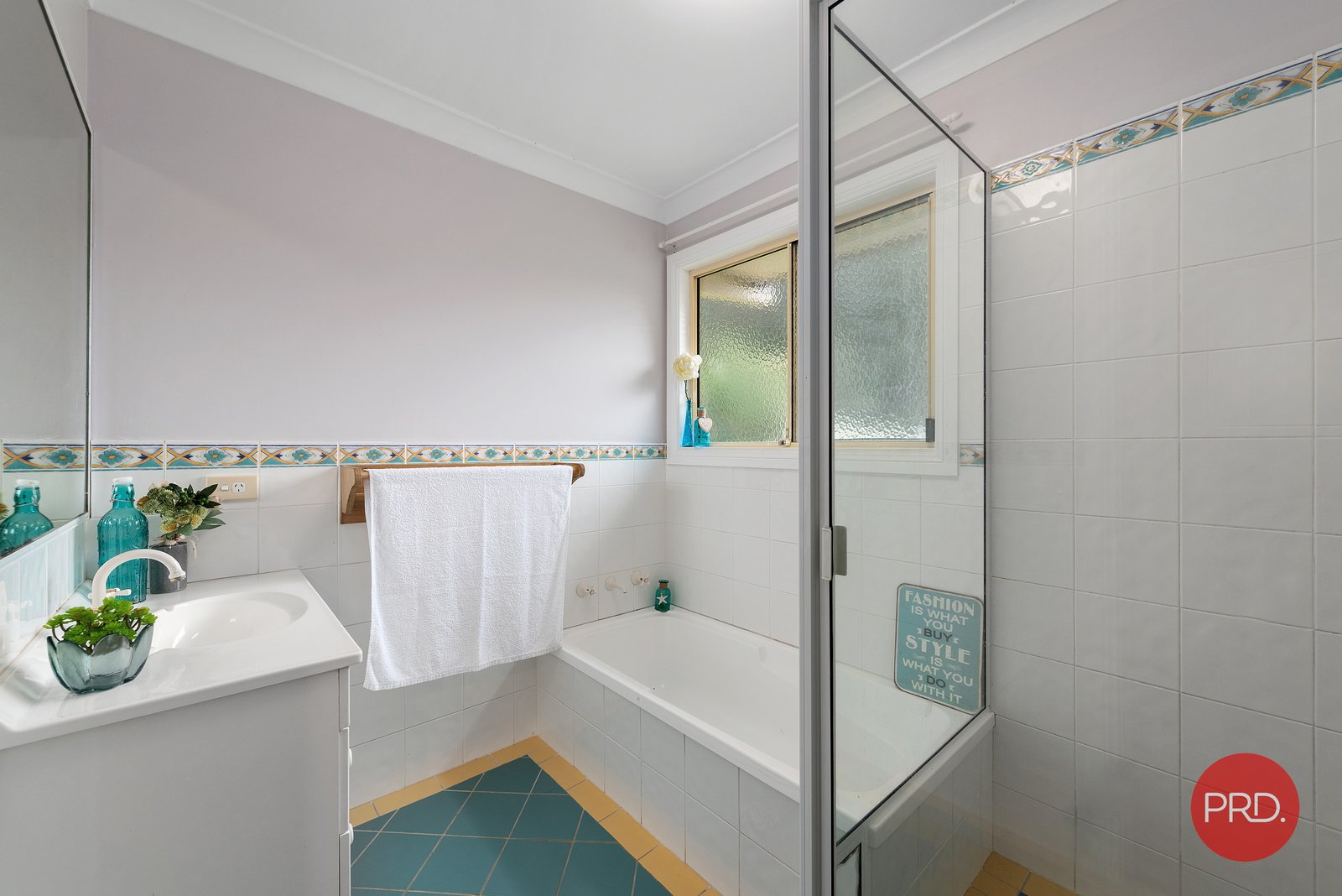 1/22-24 Daintree Drive KORORA 10