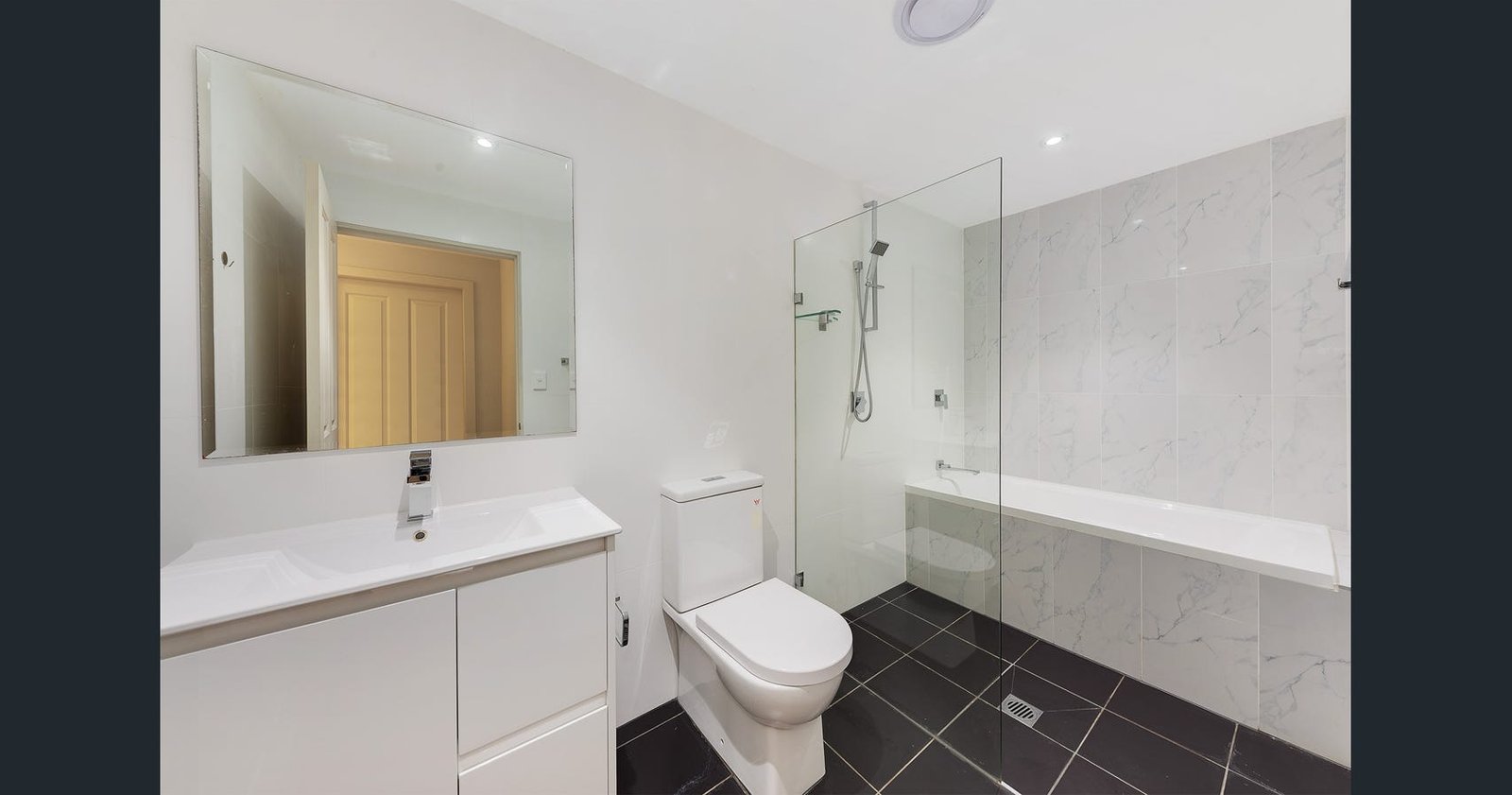 12/2-4 Hampden Road BEVERLY HILLS 5