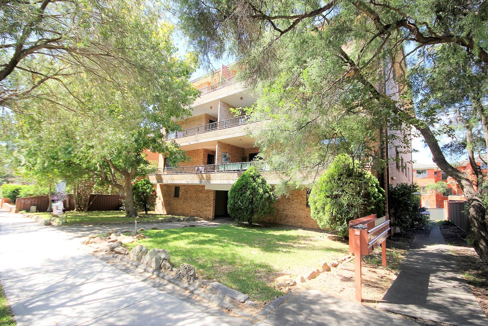 12/2-4 Mill Street CARLTON 1