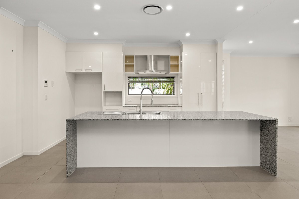 1/22 Andromeda Parade Robina 5