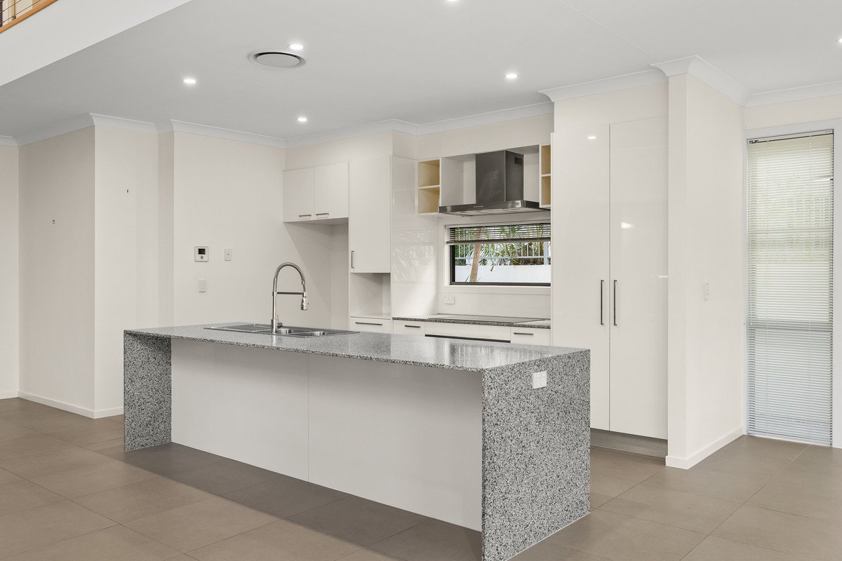 1/22 Andromeda Parade Robina 7