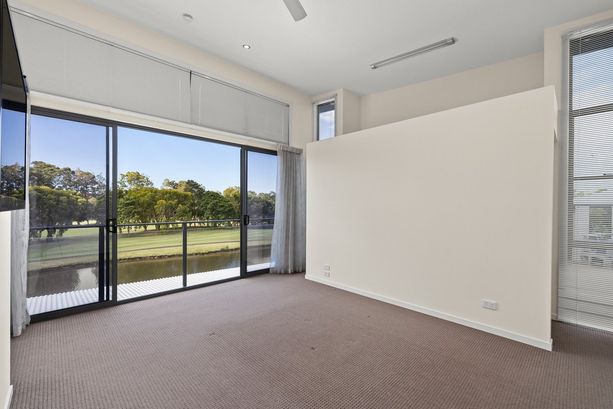 1/22 Andromeda Parade Robina 8