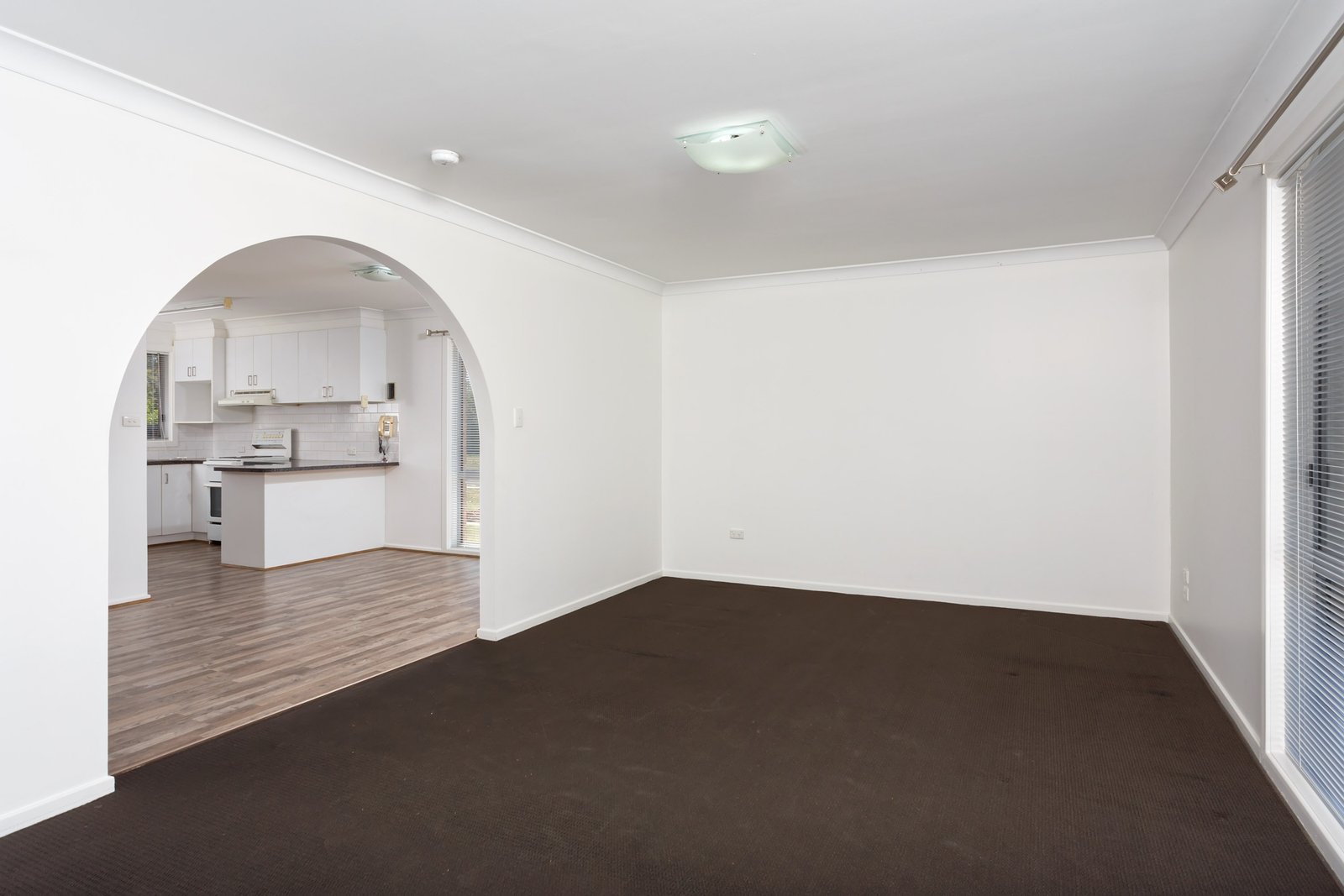 1/22 Balleroo Crescent GLENFIELD PARK 4
