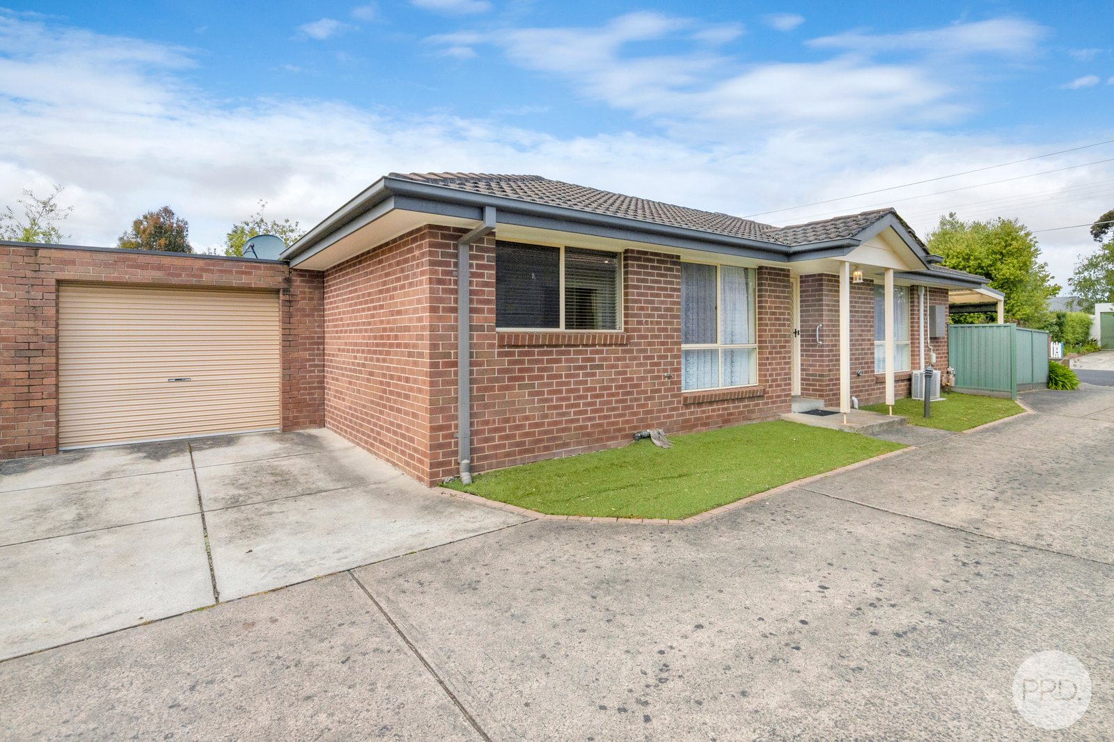 1/22 Bradbury Street BROWN HILL 1