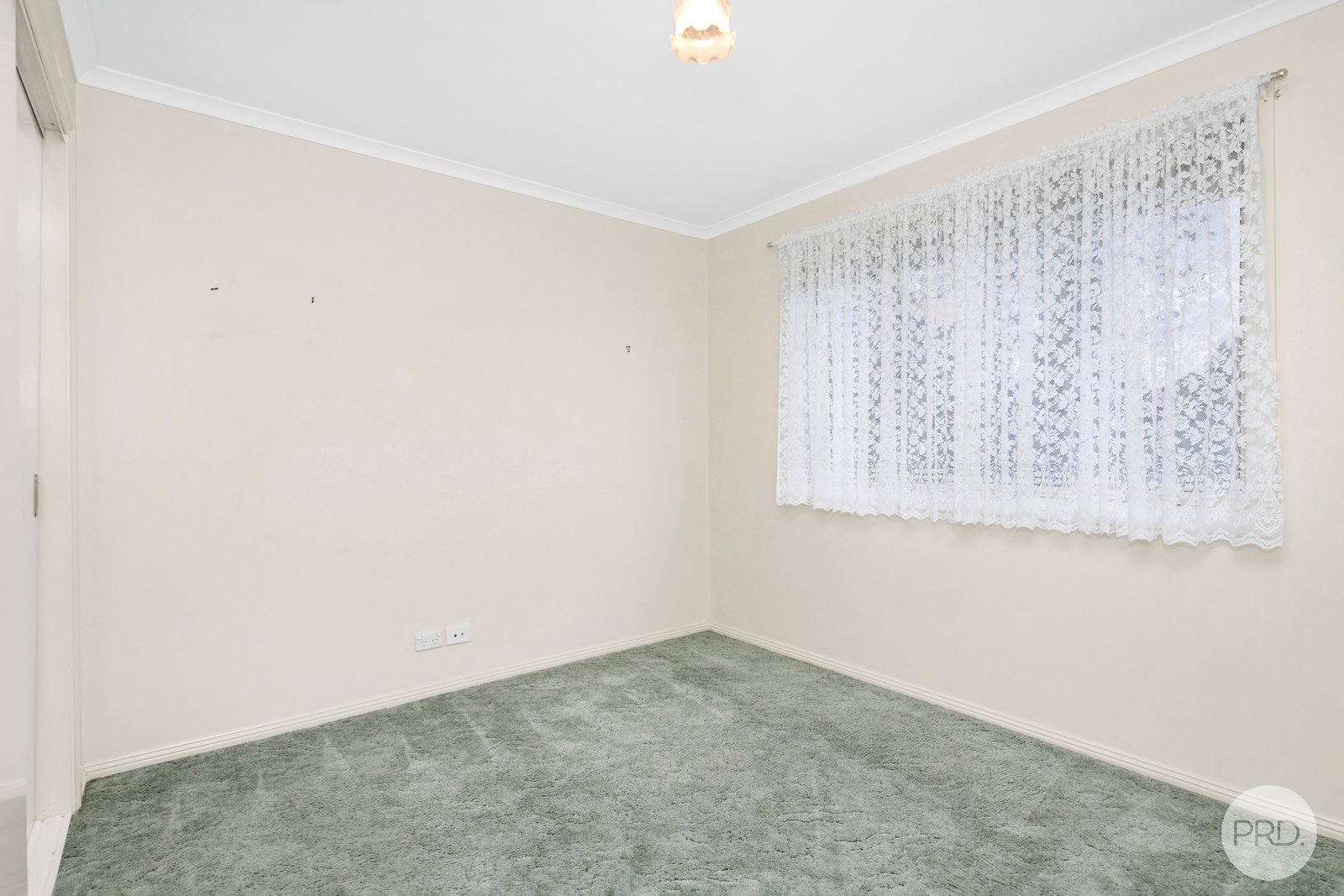 1/22 Bradbury Street BROWN HILL 8