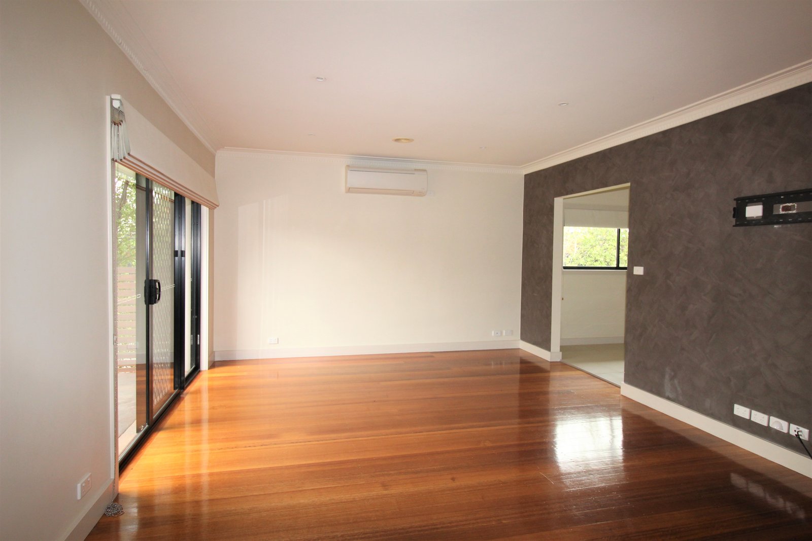 Gallery: 1/22 Broome Avenue