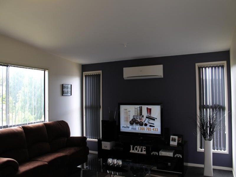 1/22 Dumbarton Drive GEILSTON BAY 2