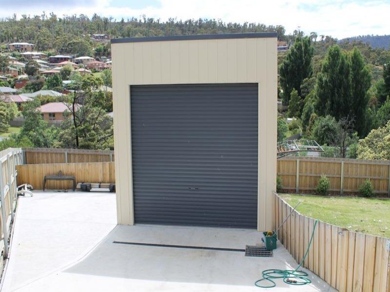 1/22 Dumbarton Drive GEILSTON BAY 9
