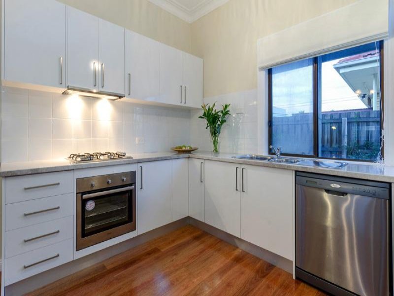 Gallery: 122 Elizabeth Street