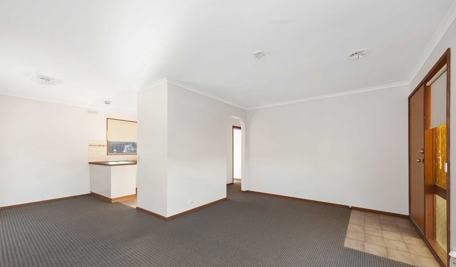 Gallery: 1/22 Hinkler Avenue