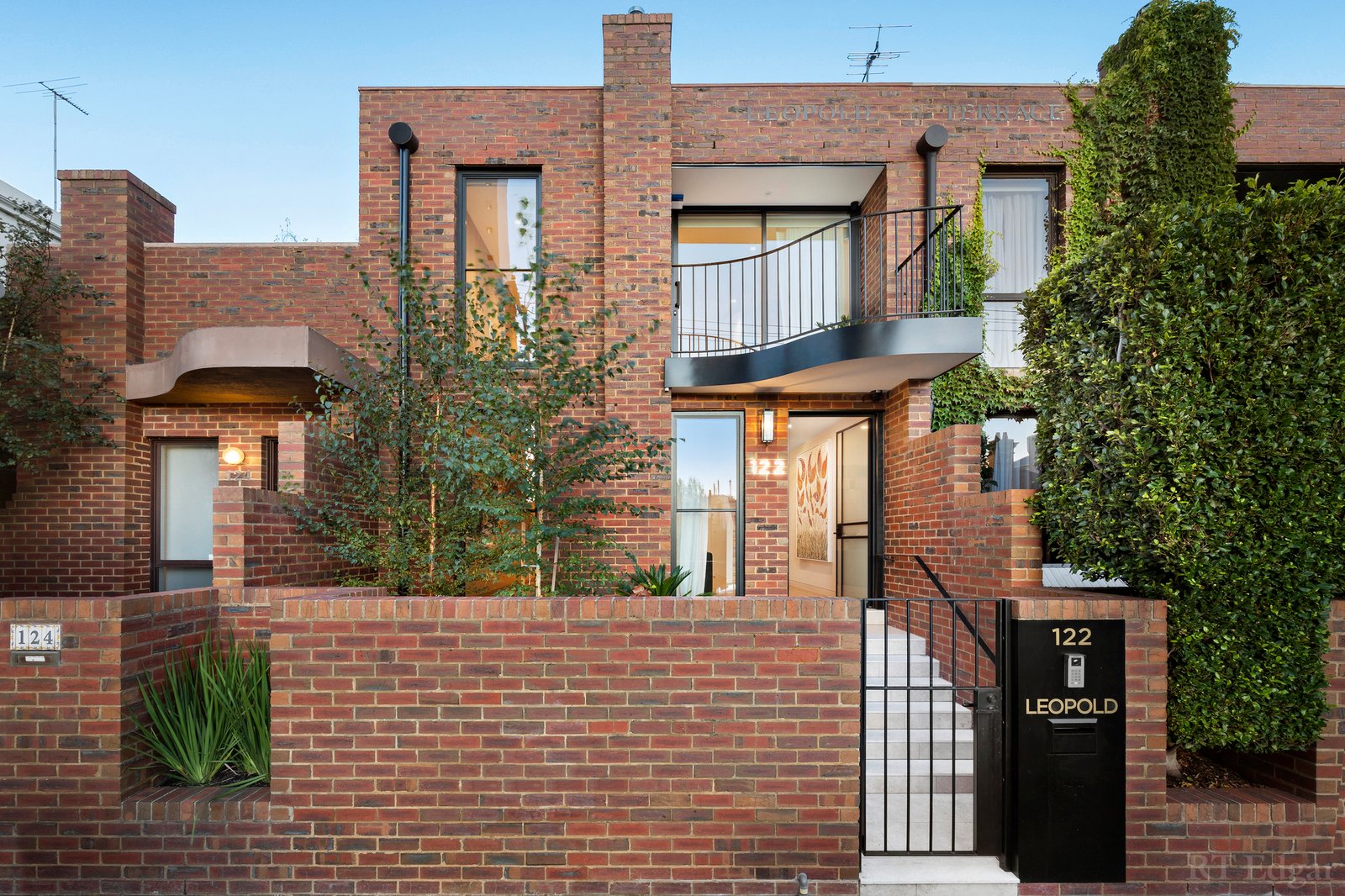 Real Estate and Property in 122 Leopold Street, South Yarra, VIC