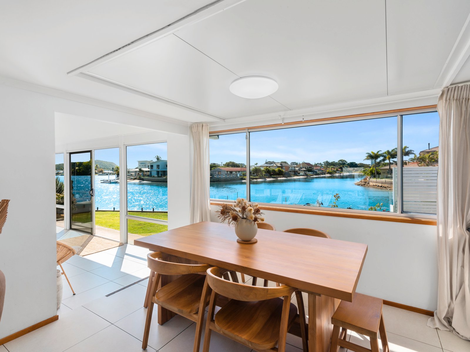 122 Mallawa Drive PALM BEACH 7