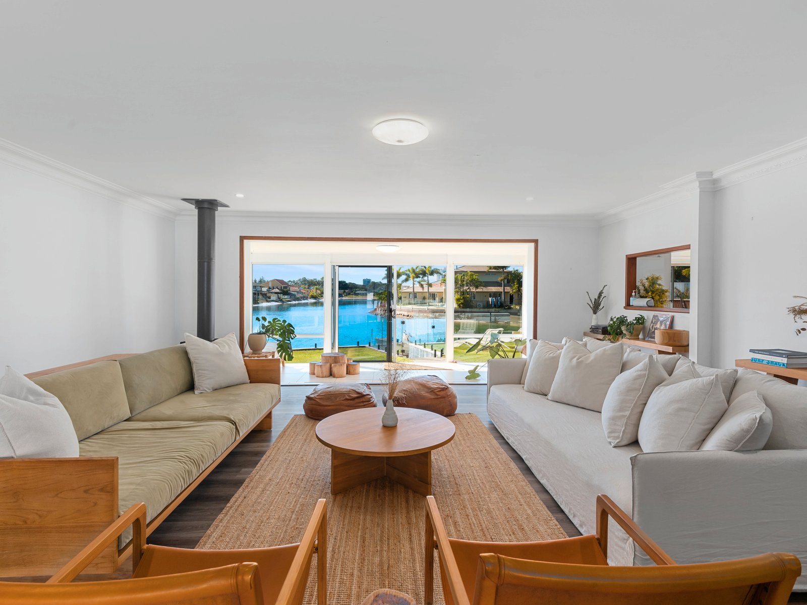 122 Mallawa Drive PALM BEACH 8