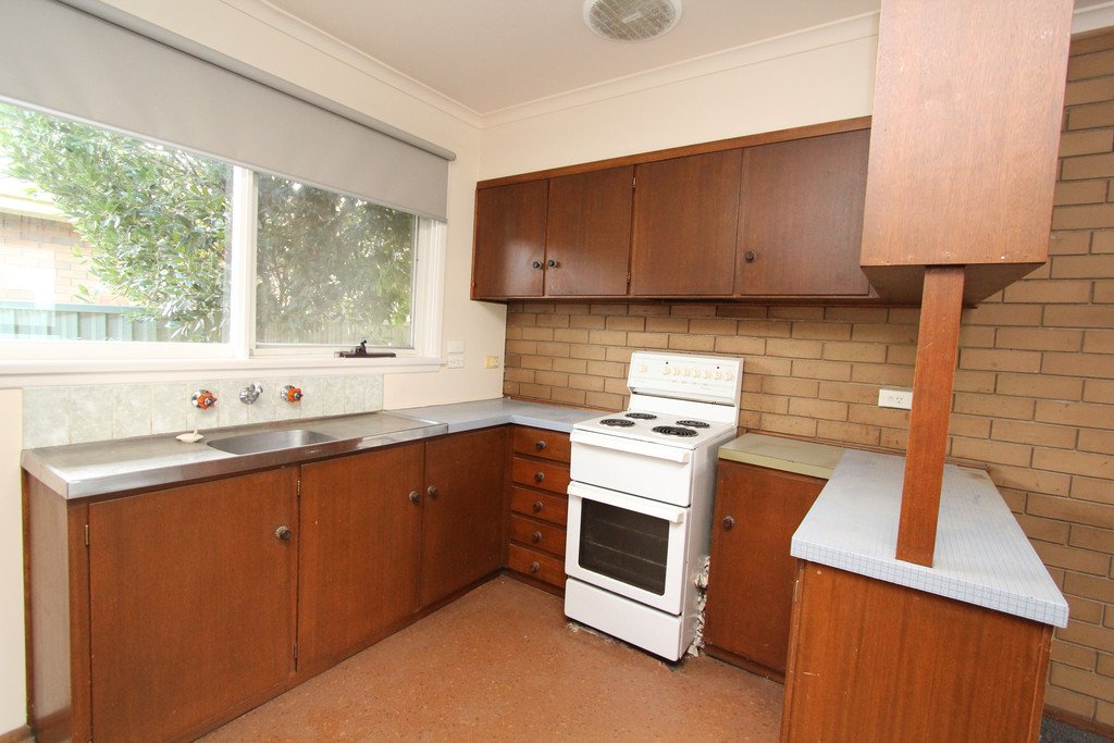 1/22 Marie Crescent WENDOUREE 3