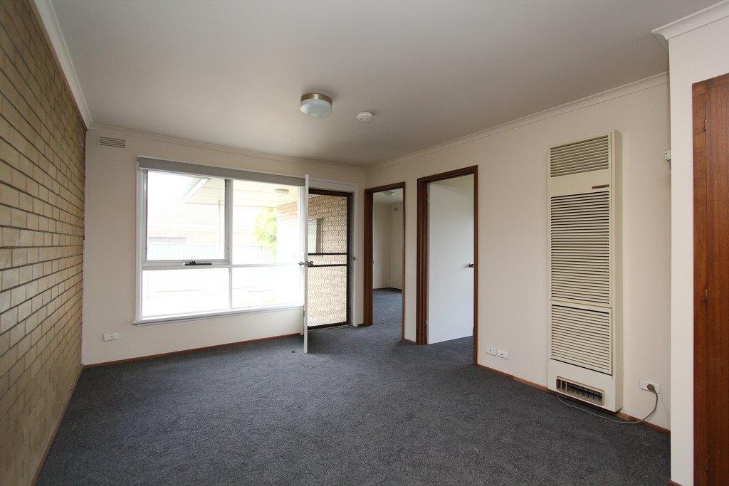 1/22 Marie Crescent WENDOUREE 5
