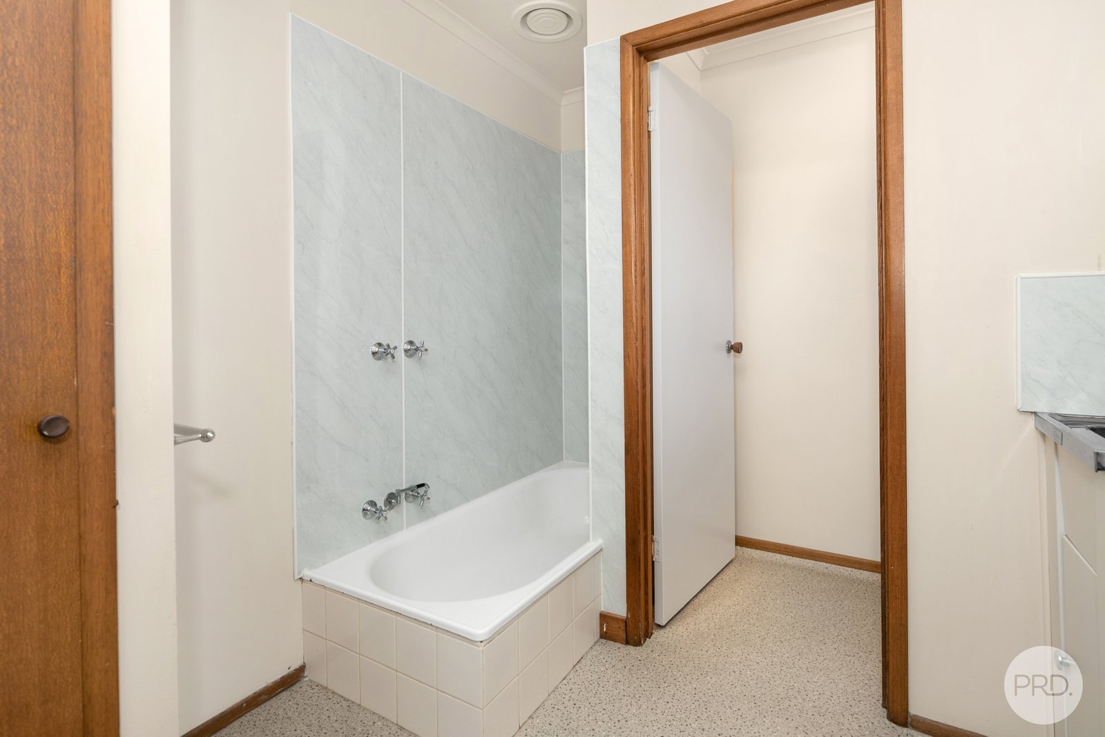 1/22 Marie Crescent WENDOUREE 7