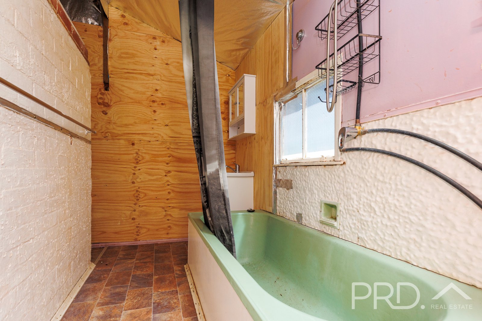 122 Mayday Road BATLOW 8