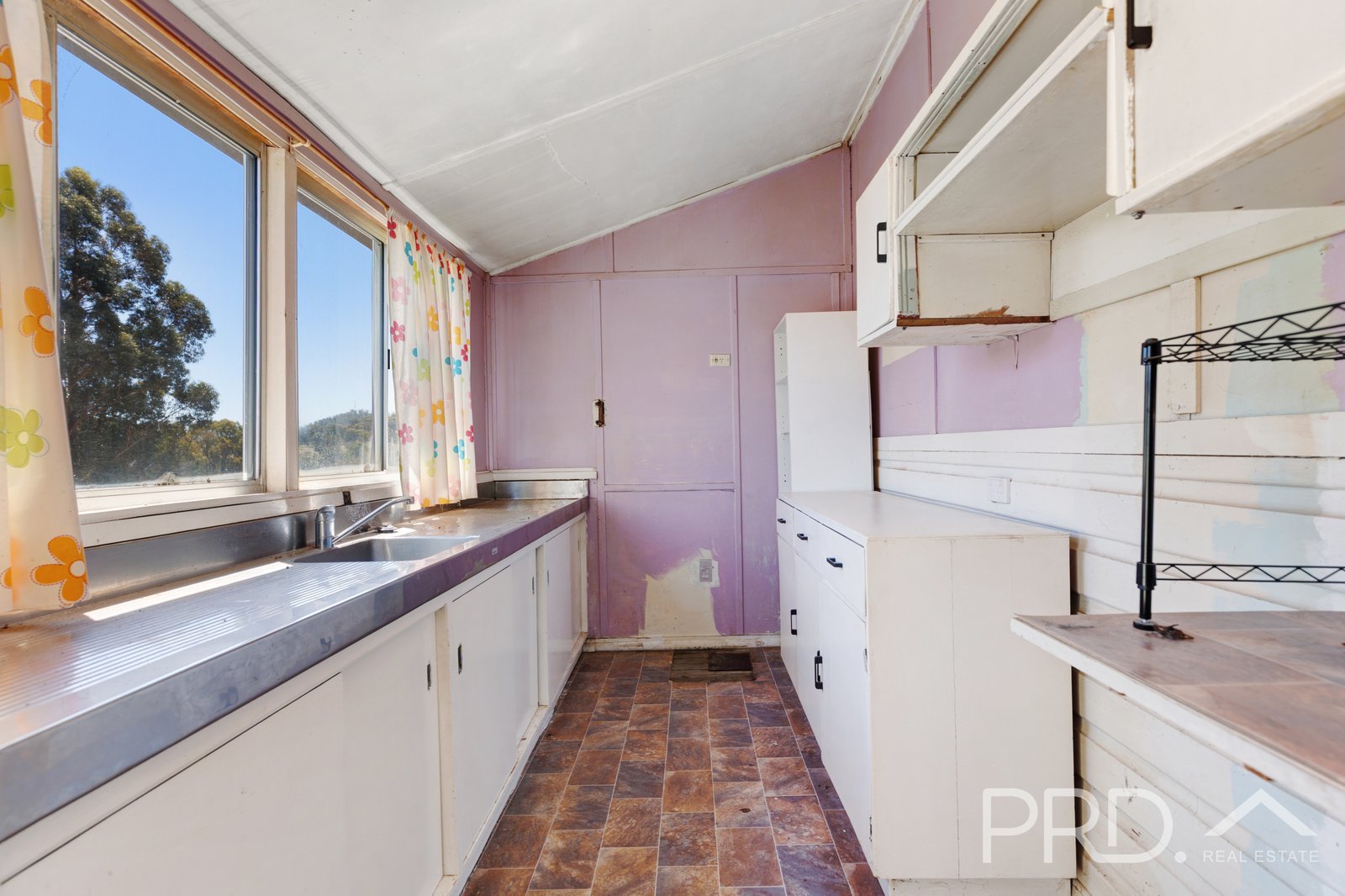 122 Mayday Road BATLOW 14
