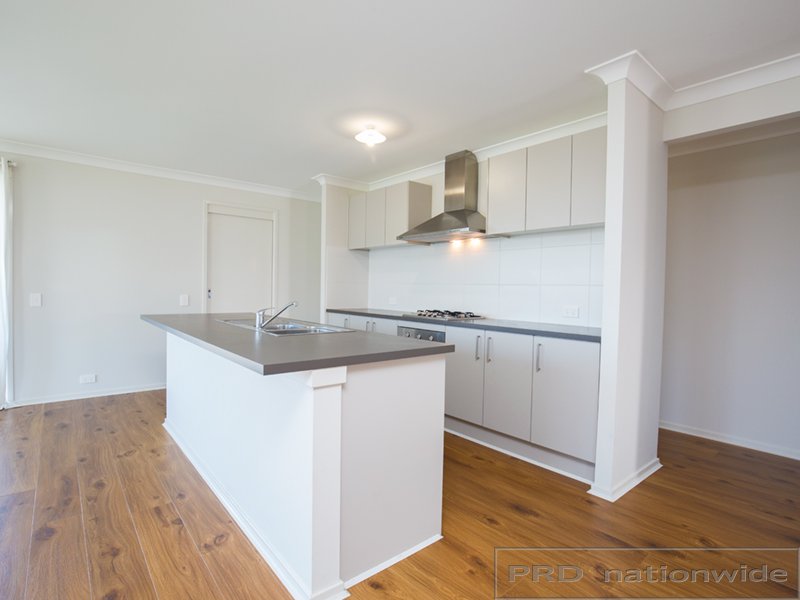 122 McKeachie Drive ABERGLASSLYN 3