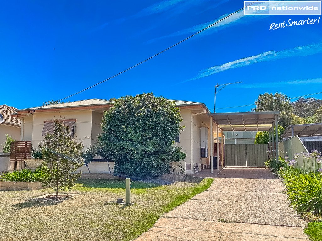 122 Meadow Street KOORINGAL 1