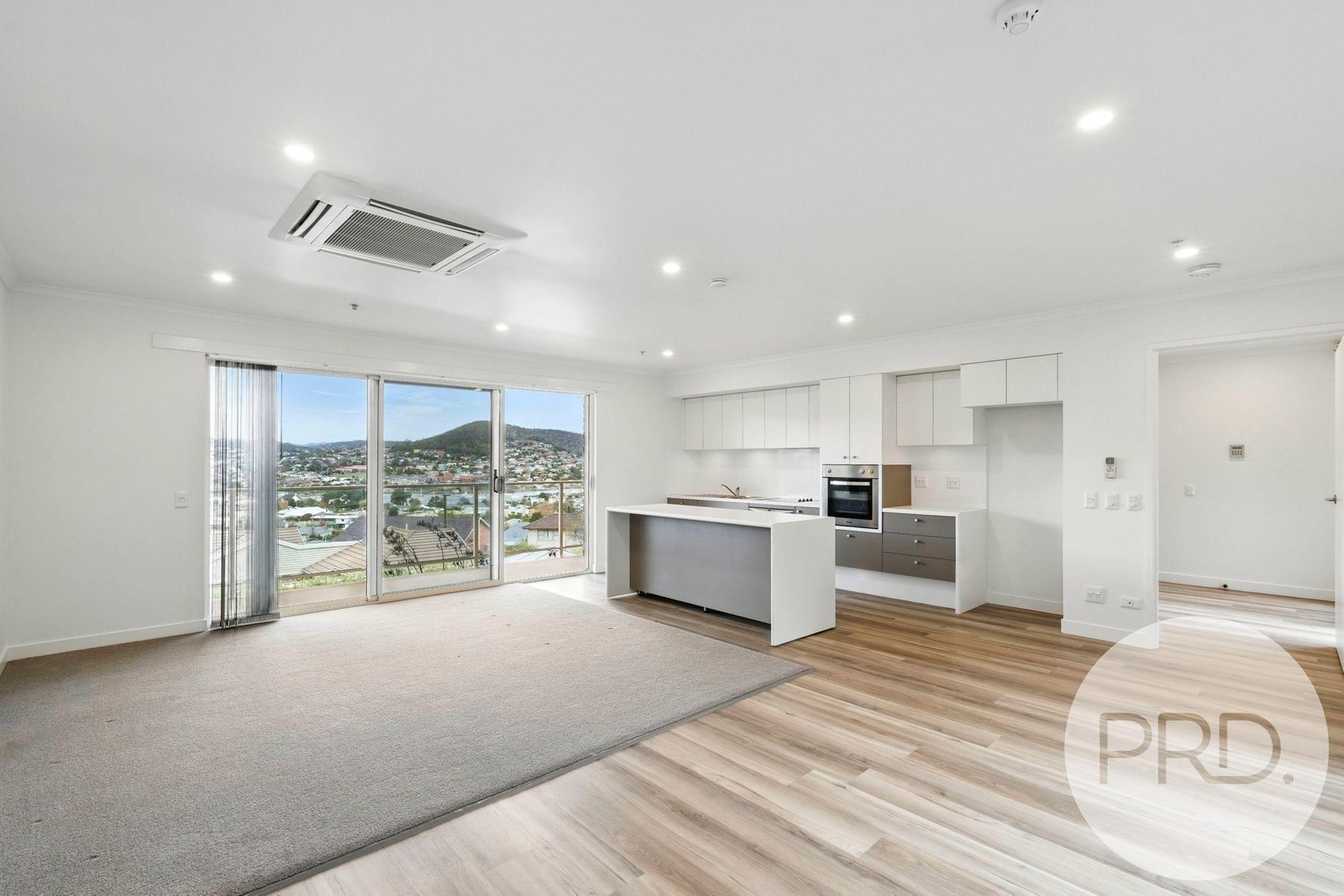 12/2 Moirunna Road LINDISFARNE 6