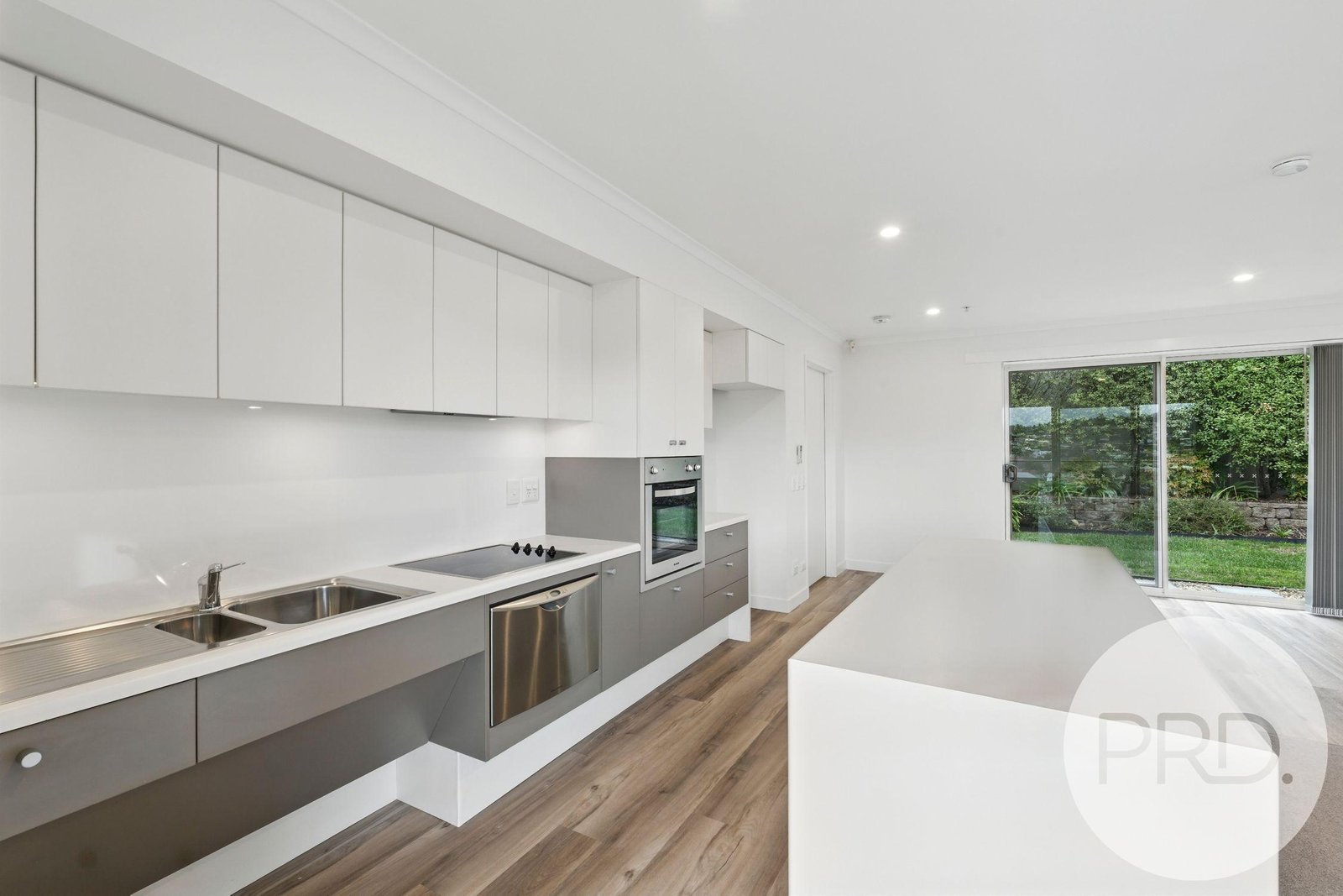 12/2 Moirunna Road LINDISFARNE 7