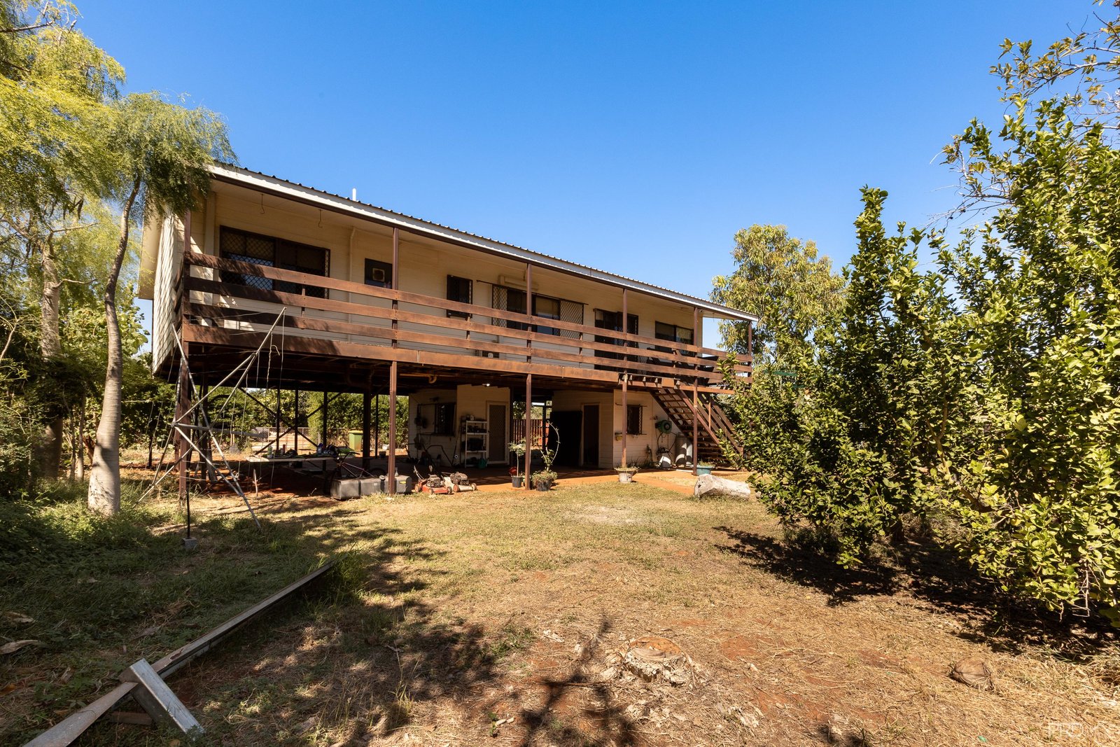 122 Reid Road CABLE BEACH 21