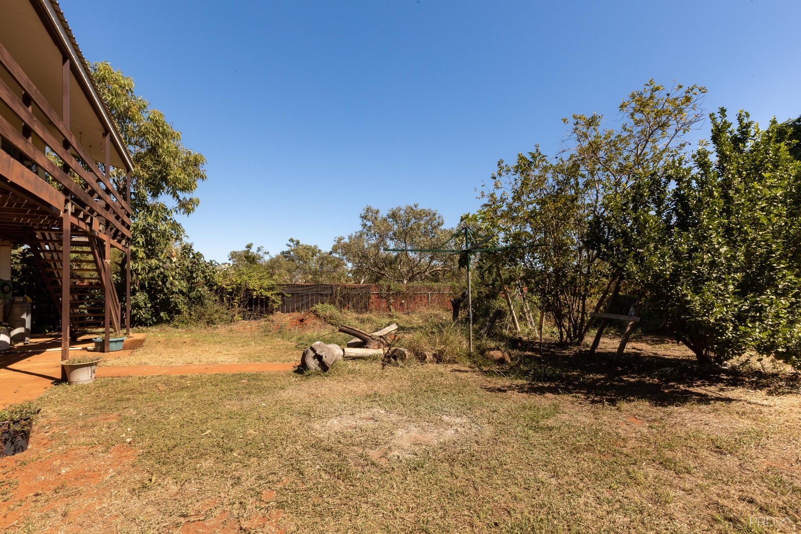 122 Reid Road CABLE BEACH 24