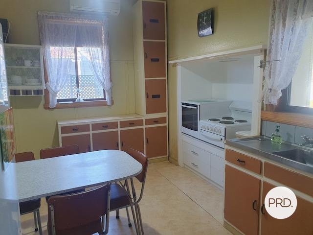 122 Rowe Street,  OUYEN 4