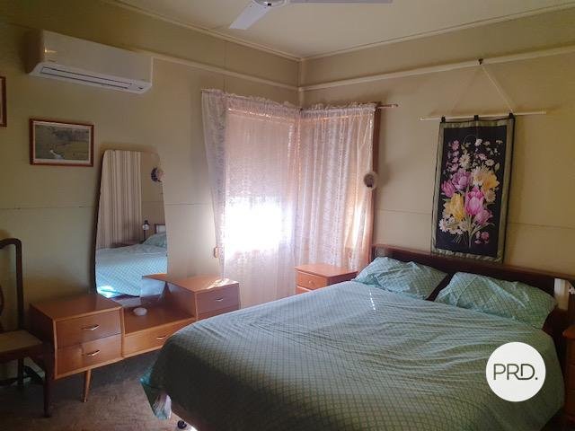 122 Rowe Street,  OUYEN 7