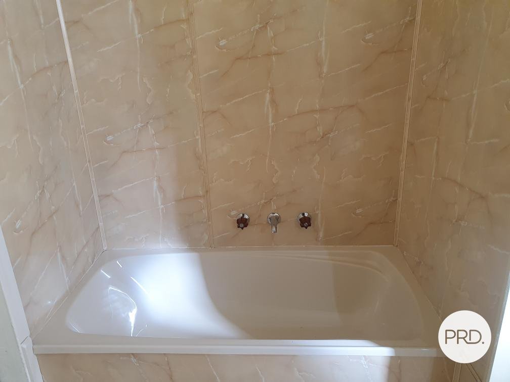 122 Rowe Street,  OUYEN 10