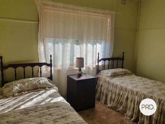 122 Rowe Street,  OUYEN 11