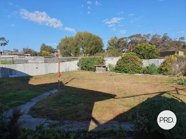 122 Rowe Street,  OUYEN 17